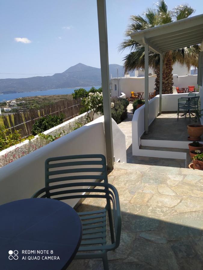 Chaido * Plaka (Milos)